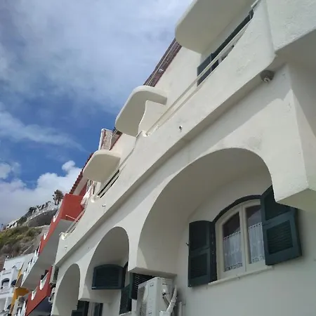 La Casa Viola Sant'Angelo (Isola d'Ischia)